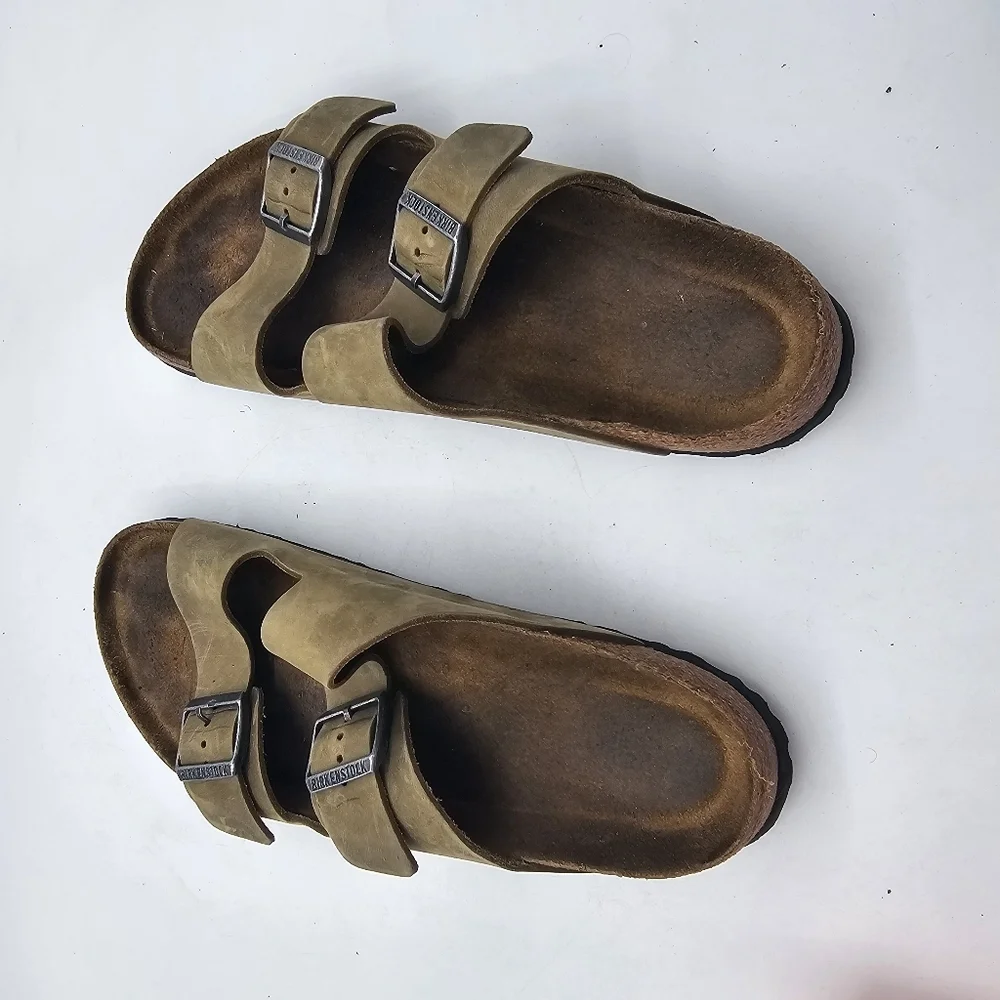 Birkenstock Arizona Two-Strap Sandals – Olive Green – Size Approx. US 10